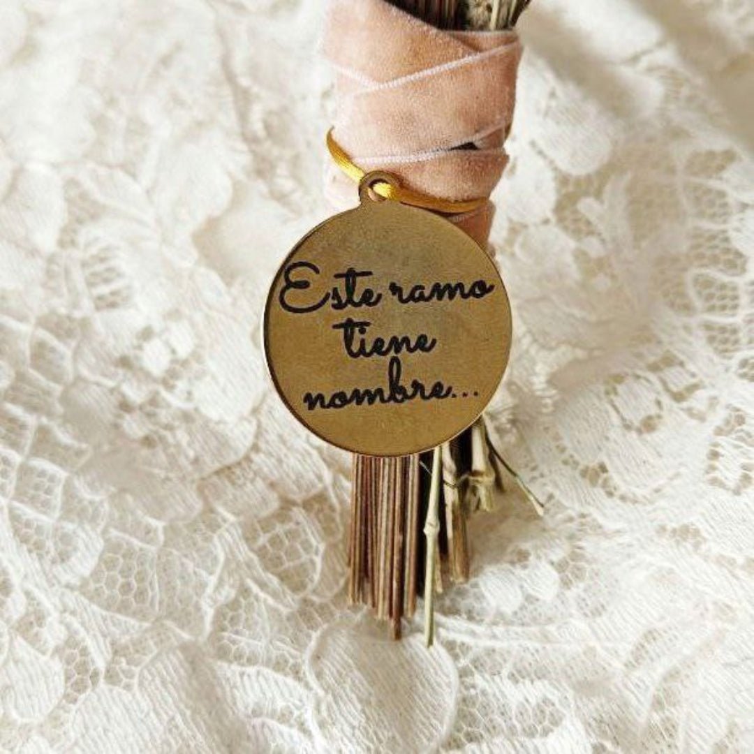 MEDALLA PERSONALIZADA PARA RAMO DE NOVIA - Hermine