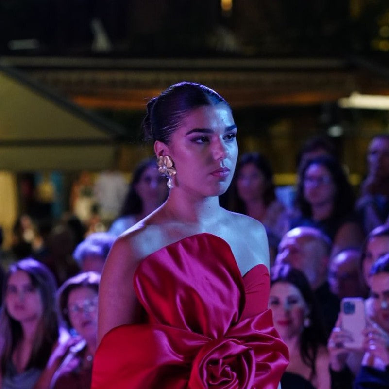 PENDIENTE NAYADE -DORADO-